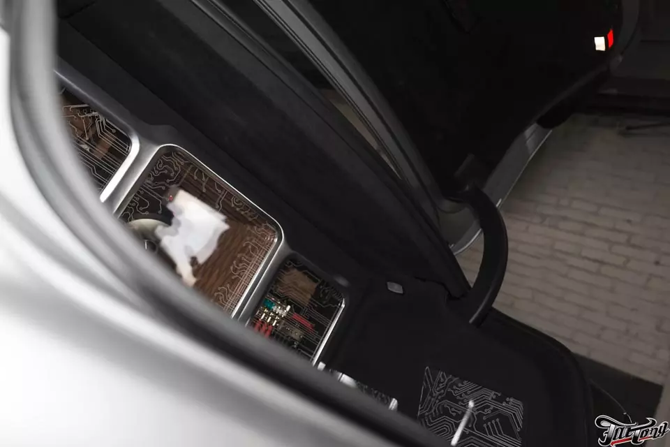 Mercedes S63 AMG coupe. Замена штатной акустической системы. Часть II.